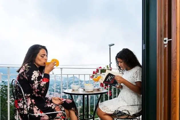 Panoramic Tek Büyük veya İki Ayrı Yataklı Oda