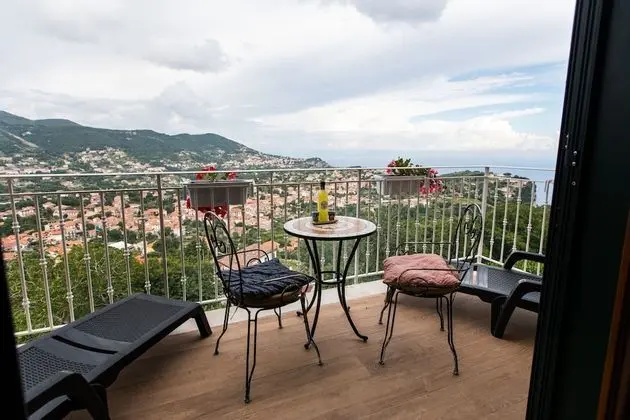 Panoramic Tek Büyük veya İki Ayrı Yataklı Oda