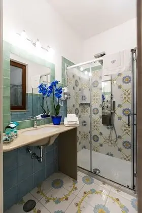 Panoramic Tek Büyük veya İki Ayrı Yataklı Oda