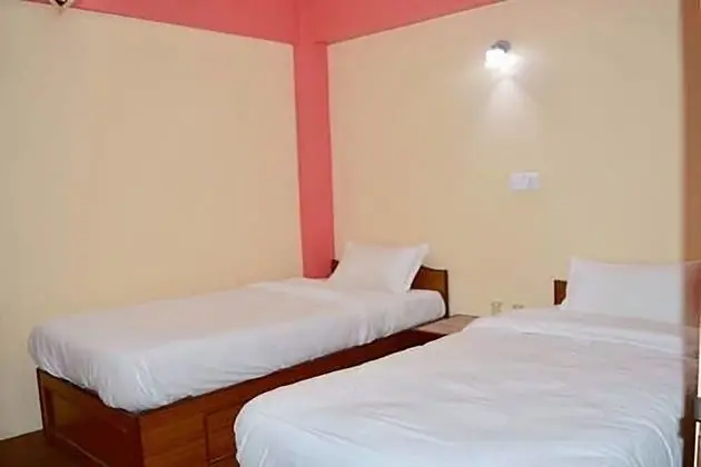 Standard Tek Büyük veya İki Ayrı Yataklı Oda, 1 Çift Kişilik Yatak, Özel Banyo, Avlu Manzaralı