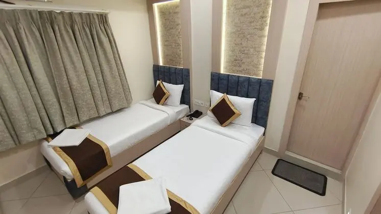 Luxury İki Ayrı Yataklı Oda