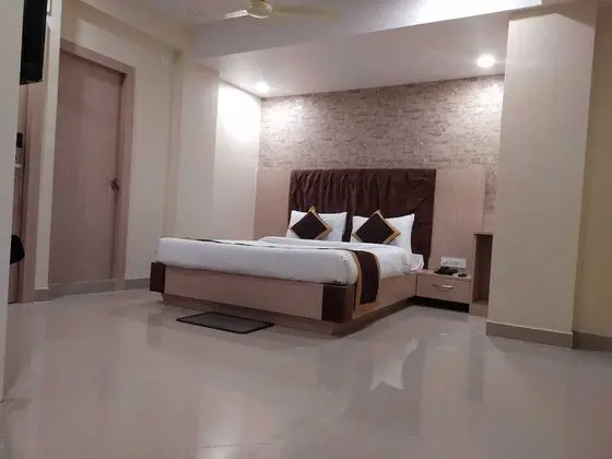 Luxury Tek Büyük Yataklı Oda