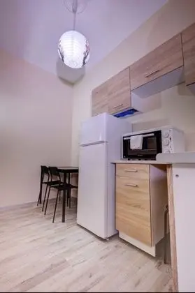 Apart Daire, 1 Büyük (Queen) Boy Yatak ve Çekyat