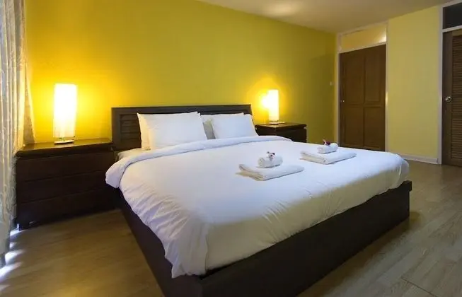 Deluxe Veranda Suite Room
