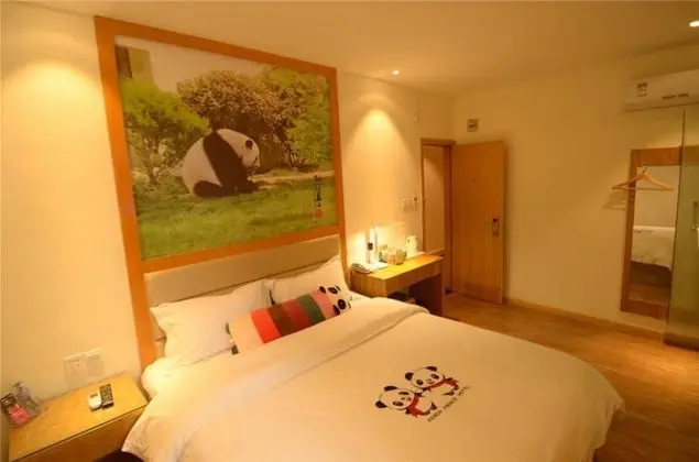 Exclusive Tek Büyük Yataklı Oda