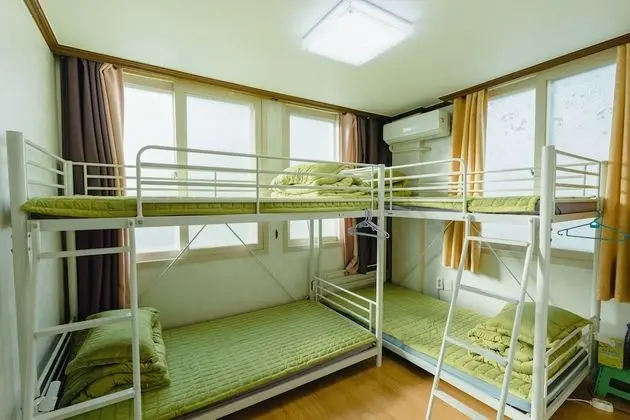 Ortak Ranzalı Oda, Sadece erkekler için (4 people)