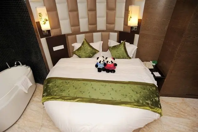 Standard Tek Büyük Yataklı Oda