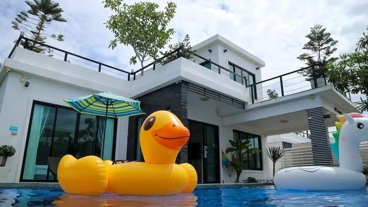 Four Bedrooms Private Pool Villa