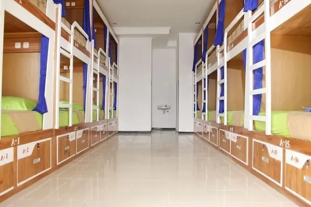 Basic Ortak Ranzalı Oda, Karma Ranzalı Oda, Dağ Manzaralı, Dağ Yamacı