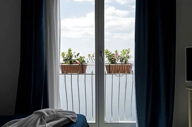 Superior Tek Büyük veya İki Ayrı Yataklı Oda, Deniz Manzaralı