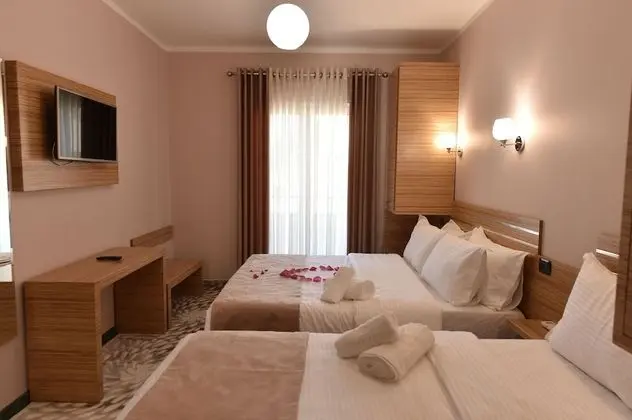 Üç Kişilik Oda, Balkon