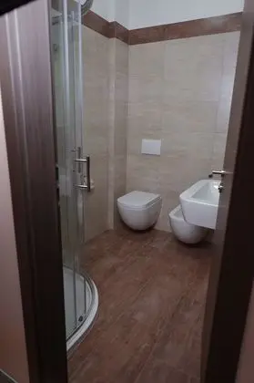Üç Kişilik Oda, Balkon
