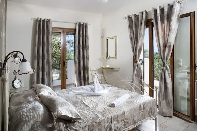 Villa, 3 Yatak Odası, Kişiye Özel Havuzlu, Deniz Manzaralı