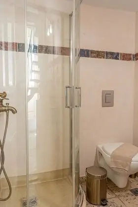 Standard Oda, Bahçe Manzaralı