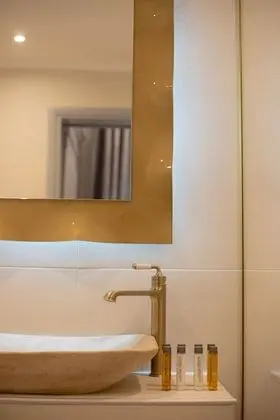 Deluxe Stüdyo Süit