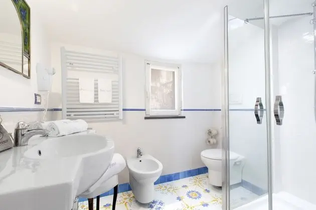 Tek Büyük Yataklı Oda, Balkon, Deniz Manzaralı