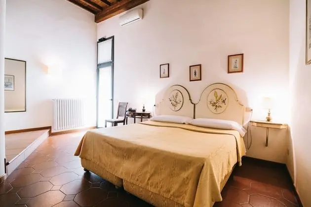 Superior Tek Büyük veya İki Ayrı Yataklı Oda