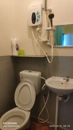 Standard Üç Kişilik Oda (1 Queen Bed & 1 Single Mattress )