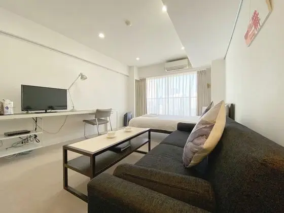102 Non-Smoking Room