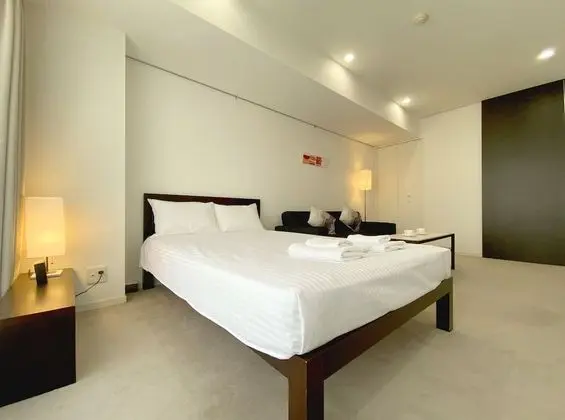102 Non-Smoking Room