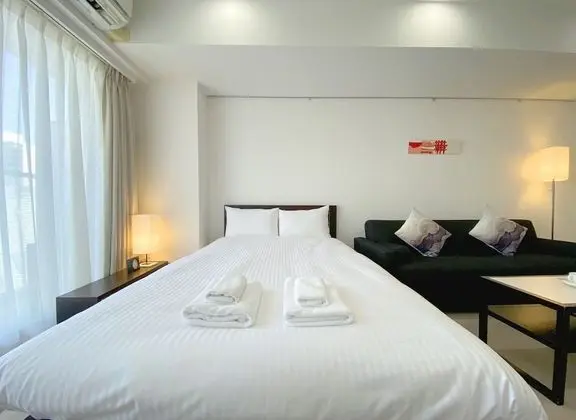 102 Non-Smoking Room