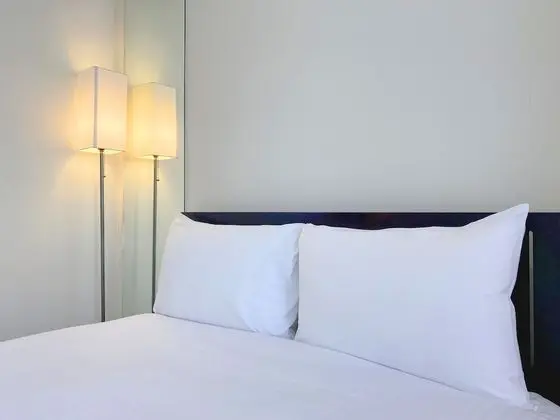 501 Non-smoking rooms