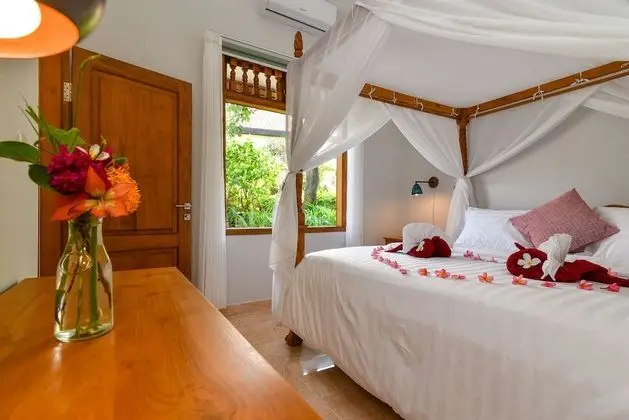 Luxury Villa, 3 Yatak Odası, Kişiye Özel Havuzlu, Deniz Manzaralı