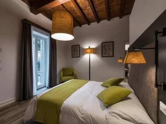 Apart Daire (5 Bedrooms)