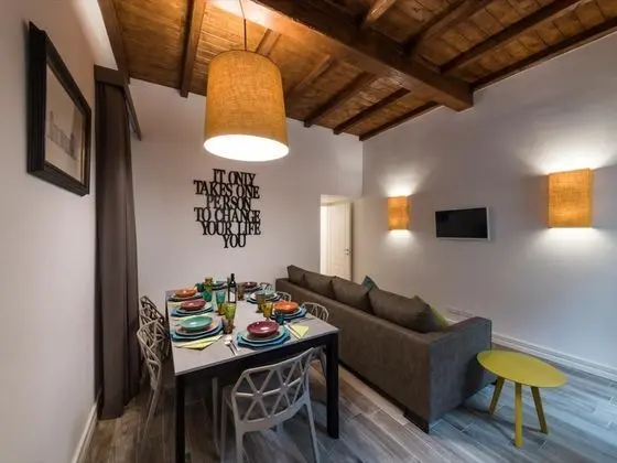 Apart Daire (5 Bedrooms)