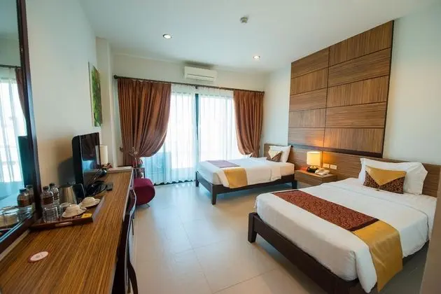 Deluxe twin bed