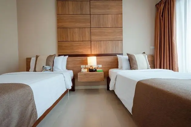 Deluxe twin bed