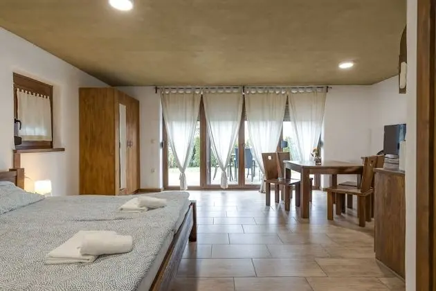 Family Stüdyo, Birden Çok Yatak, Bahçeli (Pannonian Studio With Terrace)