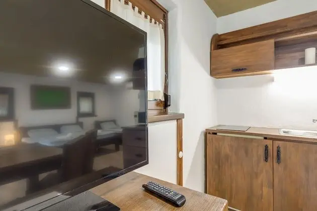 Family Stüdyo, Birden Çok Yatak, Bahçeli (Pannonian Studio With Terrace)