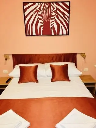 Basic Tek Büyük Yataklı Oda