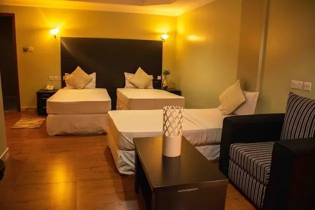 Deluxe Üç Kişilik Oda, Birden Çok Yatak