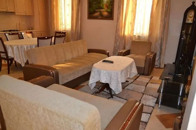 City Apart Daire, 3 Yatak Odası, Sigara İçilebilir, Şehir Manzaralı (40/1 Sayat-Nova Avenue)