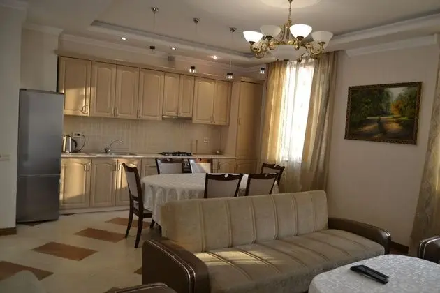 City Apart Daire, 3 Yatak Odası, Sigara İçilebilir, Şehir Manzaralı (40/1 Sayat-Nova Avenue)