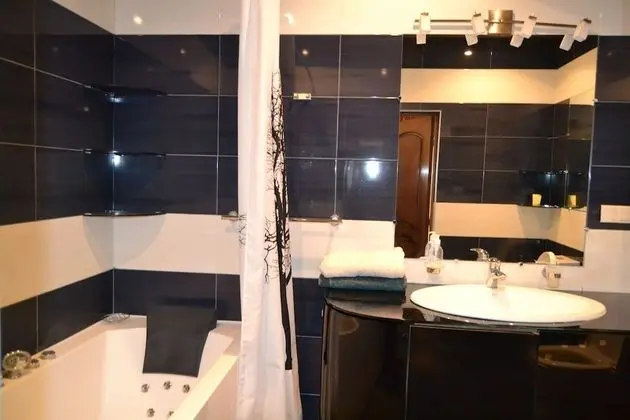 City Apart Daire, 3 Yatak Odası, Sigara İçilebilir, Şehir Manzaralı (40/1 Sayat-Nova Avenue)