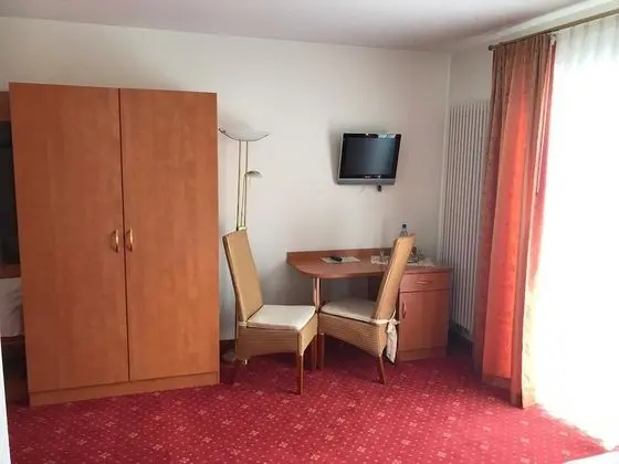 Basic Tek Büyük Yataklı Oda, Dağ Manzaralı