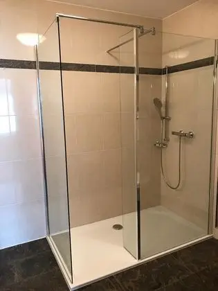 Basic Tek Büyük Yataklı Oda, Dağ Manzaralı