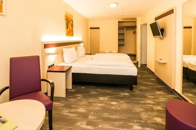 Economy Tek Büyük Yataklı Oda