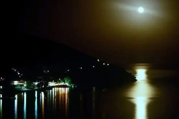 Stüdyo, Deniz Manzaralı