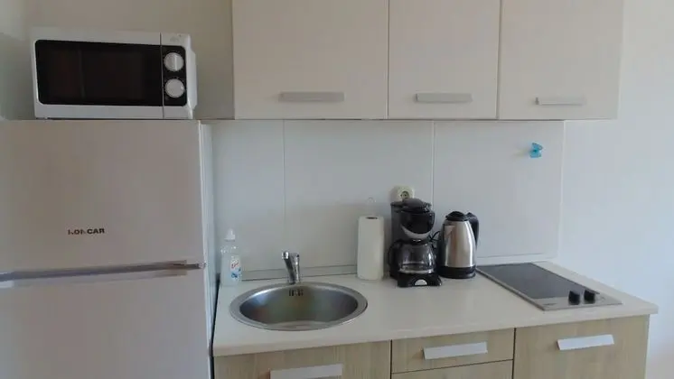 Stüdyo, Balkon, Kısmi Deniz Manzaralı