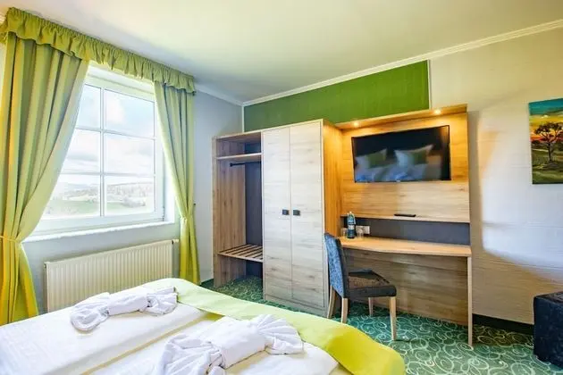 Comfort Tek Büyük Yataklı Oda