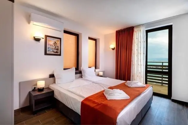 Classic Tek Büyük Yataklı Oda, Balkon, Deniz Manzaralı