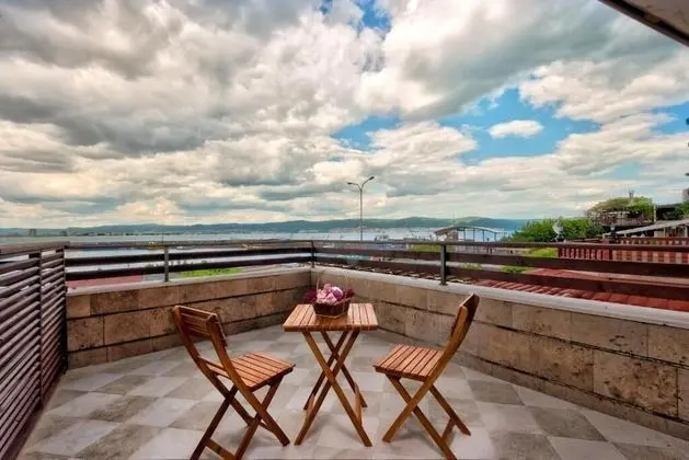 Classic Tek Büyük Yataklı Oda, Balkon, Deniz Manzaralı