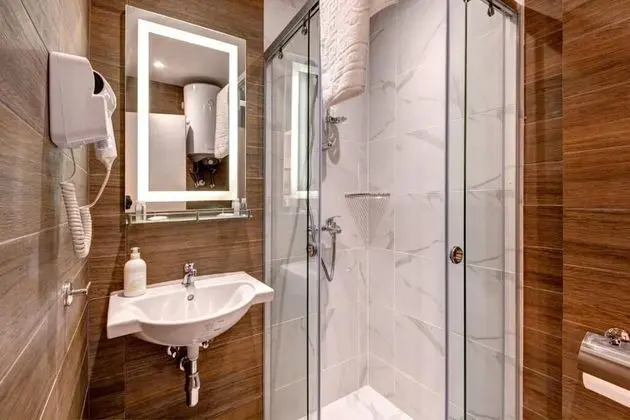 Classic Tek Büyük Yataklı Oda, Balkon, Deniz Manzaralı