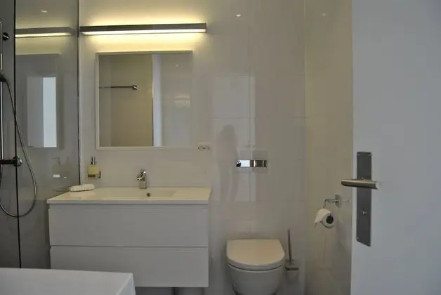 Rorbusuite Exclusive