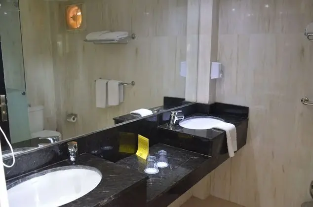 Standard Üç Kişilik Oda, 3 Tek Kişilik Yatak
