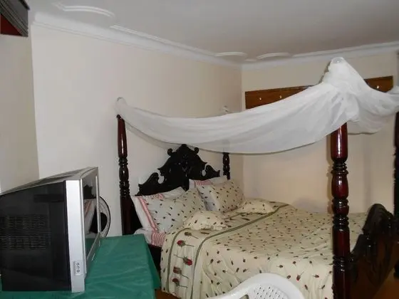 Standard Kır Evi, Göl Manzaralı